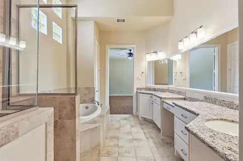 Bath - 9806 Reflection Point Dr, Cypress, TX 77433 photo 3 of 5