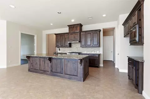 Kitchen - 9806 Reflection Point Dr, Cypress, TX 77433 photo 2 of 3