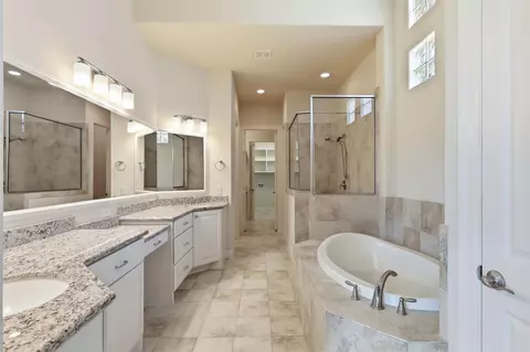 Bath - 9806 Reflection Point Dr, Cypress, TX 77433 photo 4 of 5