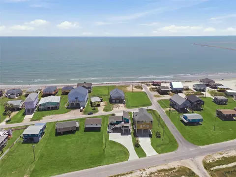 View/Area - 1014 Seashell Dr, Freeport, TX 77541 photo 1 of 3