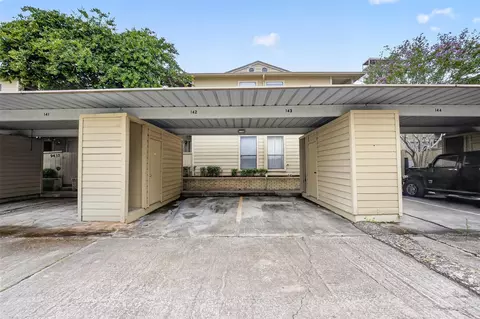 9435 Pagewood Ln, Houston, TX 77063