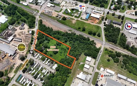 301 Fm 1097 E, Willis, TX 77318 photo 4