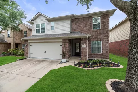 30051 Walden Farms Ln, Brookshire, TX 77423