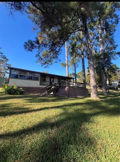 2 Lee Dr, Huntsville, TX 77320
