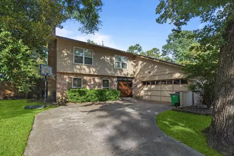 2147 Lone Rock Dr, Houston, TX 77339