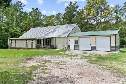 9 Wood Forest Dr, New Waverly, TX 77358