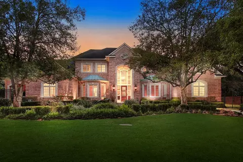 2 Wexford Ct, Houston, TX 77024