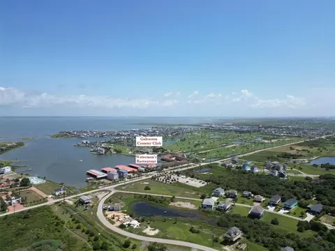 3815 El Lago St, Galveston, TX 77554