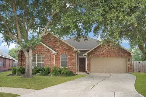 7102 Hollow Field Ln, Cypress, TX 77433
