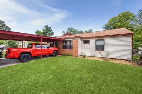 10109 Chesterfield Dr, Houston, TX 77051