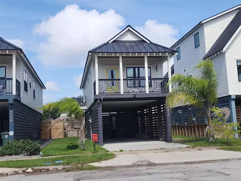 1220 32nd St, Galveston, TX 77550