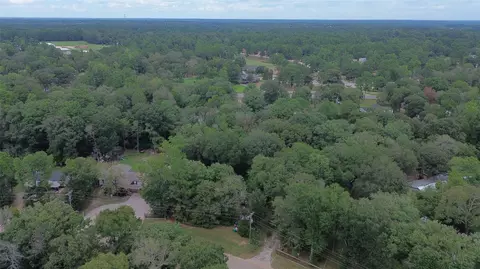 206 Wickdome Dr, Willis, TX 77378 photo 2