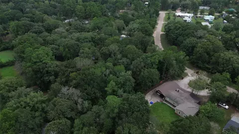 206 Wickdome Dr, Willis, TX 77378 photo 4