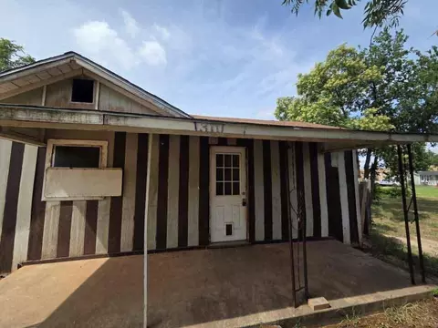 1310 N 2nd St, Wichita Falls, TX 76306