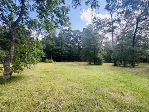 702 County Road 2339, Dayton, TX 77535