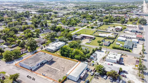 130 S 4th St #1, La Porte, TX 77571
