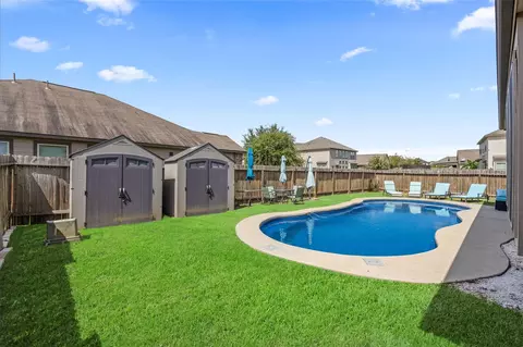 Exterior - 5415 Nero Lake Dr, Katy, TX 77449 photo 4 of 8