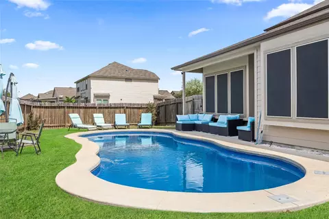 Exterior - 5415 Nero Lake Dr, Katy, TX 77449 photo 3 of 8