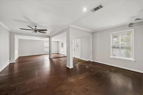 6621 Westview, Houston, TX 77055
