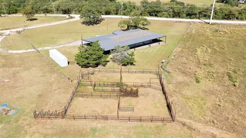 24644 Old Highway 6, Navasota, TX 77868