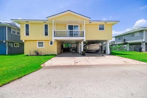 321 Ling St, Hitchcock, TX 77563
