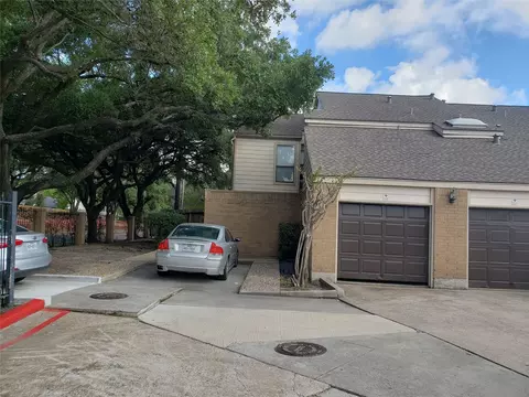 2277 S Kirkwood Rd #1115, Houston, TX 77077
