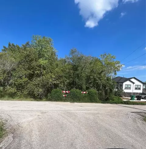 0 Teneha St, Houston, TX 77033