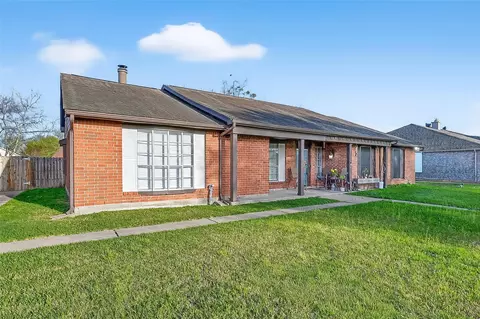 9111 Benthos Dr, Houston, TX 77083