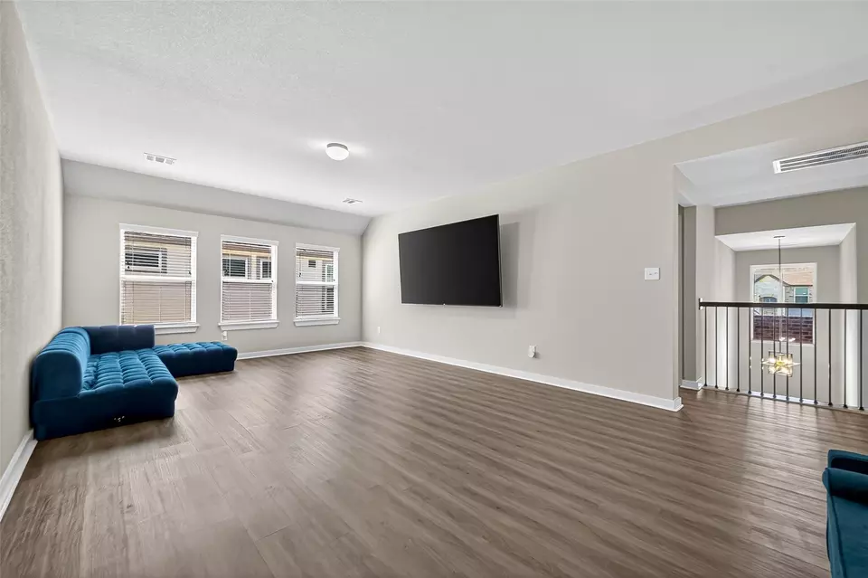 Entry Way - 5615 Silverleaf Oak Ln, Houston, TX 77066 photo 7 of 7