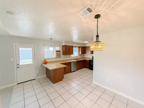 Kitchen - 5850 Fallengate Dr, Spring, TX 77373 photo 1 of 3