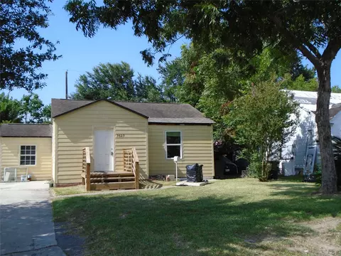 7527 Erath St, Houston, TX 77023