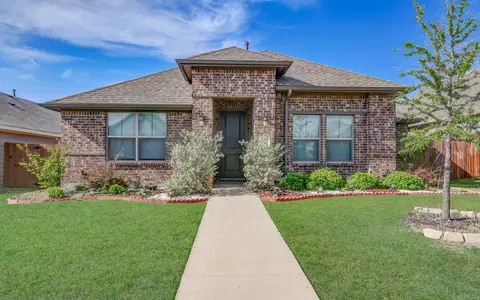 3854 Star Mesa St, Crandall, TX 75114