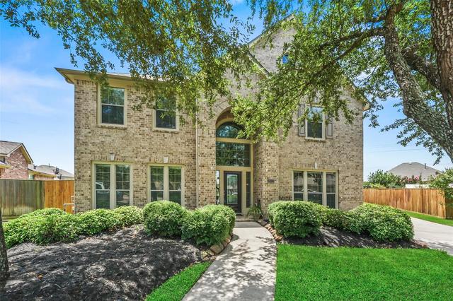 10402 Kingston Creek Ln, Cypress, TX 77433