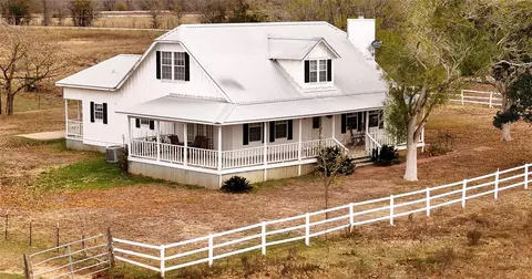 1505 Prairie Valley Rd, West Point, TX 78963