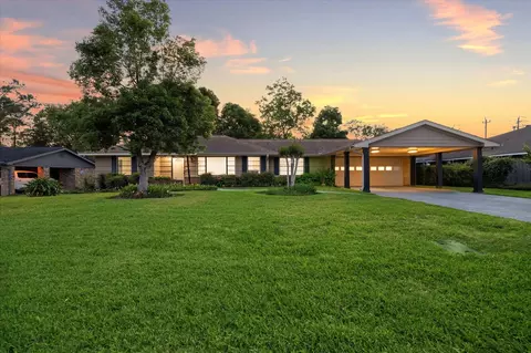 1309 Centennial Dr, Houston, TX 77055