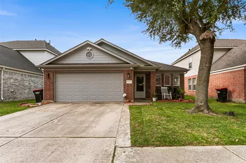 1823 Tomlinson Trail Dr, Houston, TX 77067