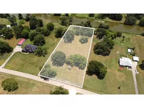 543 Mill Rd, Angleton, TX 77515 photo 1