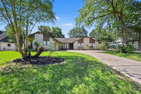 Exterior - 17419 Cassina Dr, Spring, TX 77388 photo 3 of 5