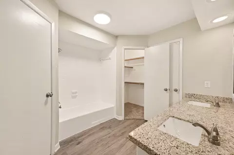 Bath - 17419 Cassina Dr, Spring, TX 77388 photo 1 of 3