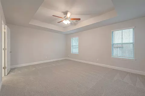 35 Greenbriar Loop, Angleton, TX 77515 photo 6