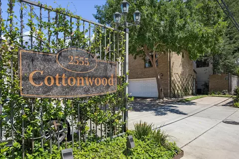 2555 Bering Dr #1, Houston, TX 77057