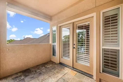 Exterior - 6006 Valhalla Dr, Spring, TX 77379 photo 5 of 9
