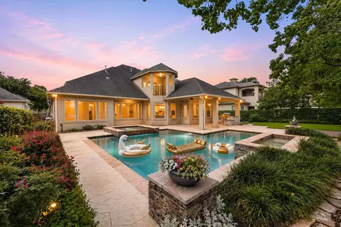Exterior - 6006 Valhalla Dr, Spring, TX 77379 photo 6 of 9