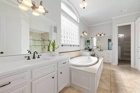 Bath - 6006 Valhalla Dr, Spring, TX 77379 photo 1 of 6