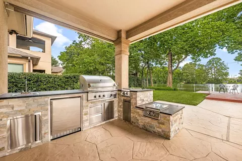 Kitchen - 6006 Valhalla Dr, Spring, TX 77379 photo 3 of 3