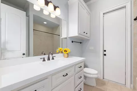 Bath - 6006 Valhalla Dr, Spring, TX 77379 photo 5 of 6