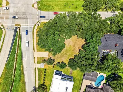 5027 S Braeswood Blvd, Houston, TX 77096