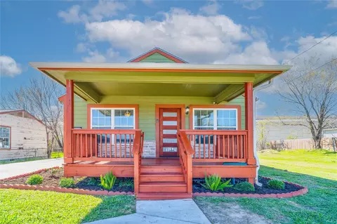 8150 Bassett St, Houston, TX 77051