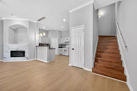 2710 Grants Lake Blvd #L8, Sugar Land, TX 77479