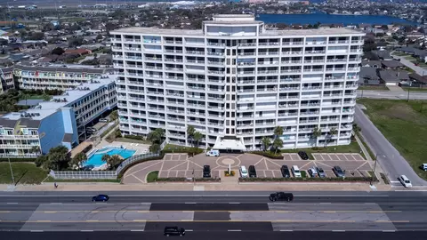7700 Seawall Blvd #1110, Galveston, TX 77551